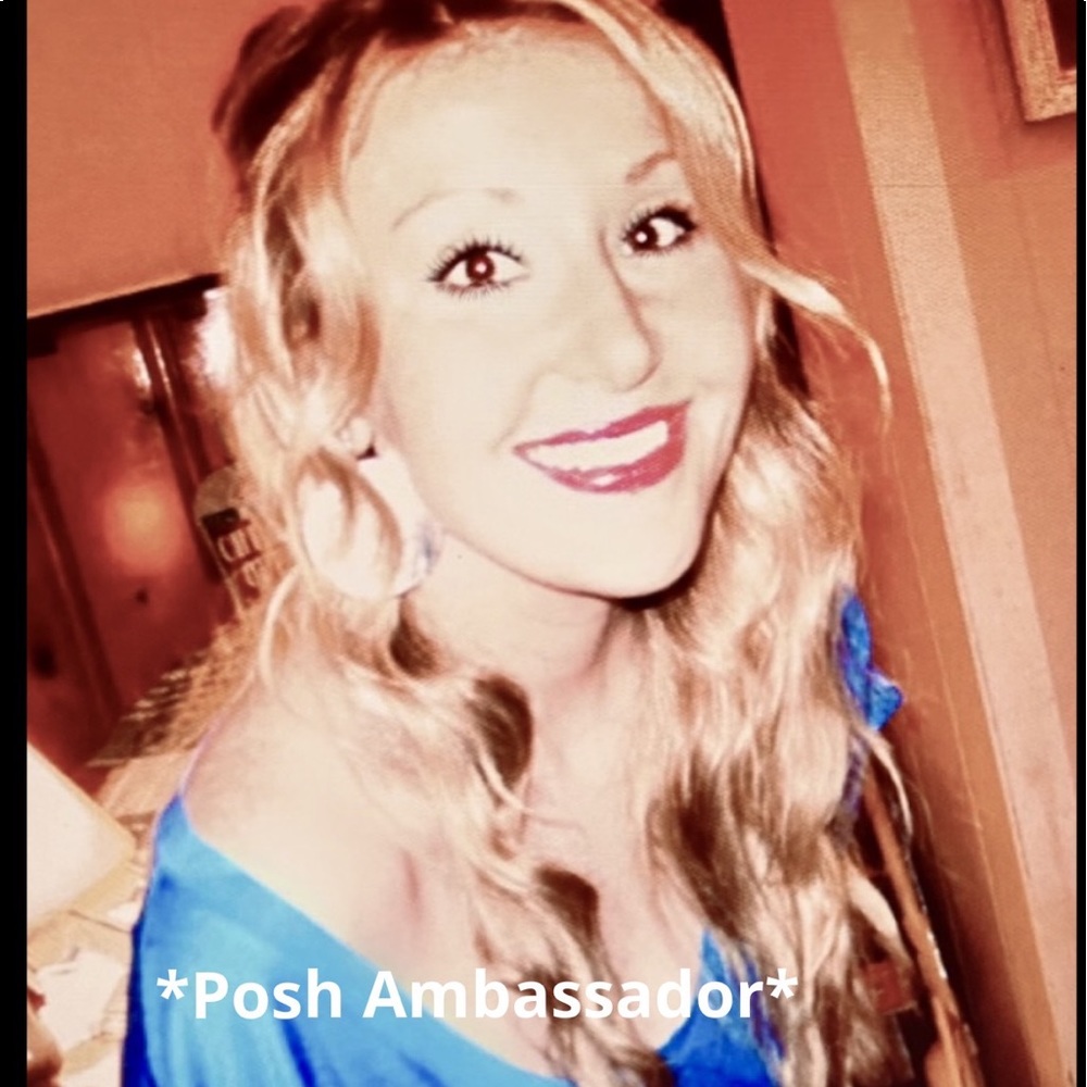 Meet your Posher, Lauren